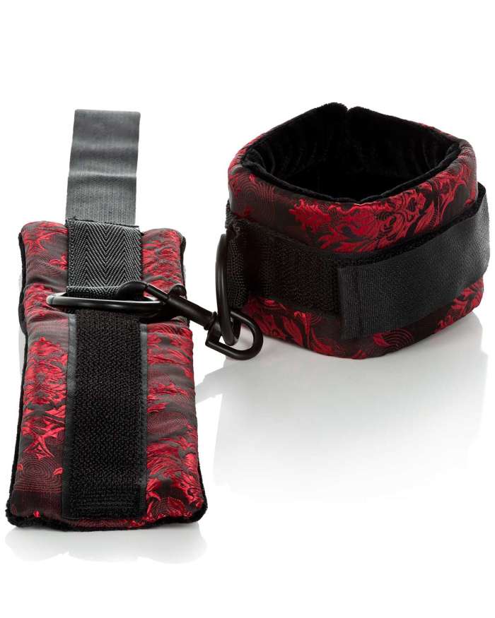 Scandal Universal Cuffs