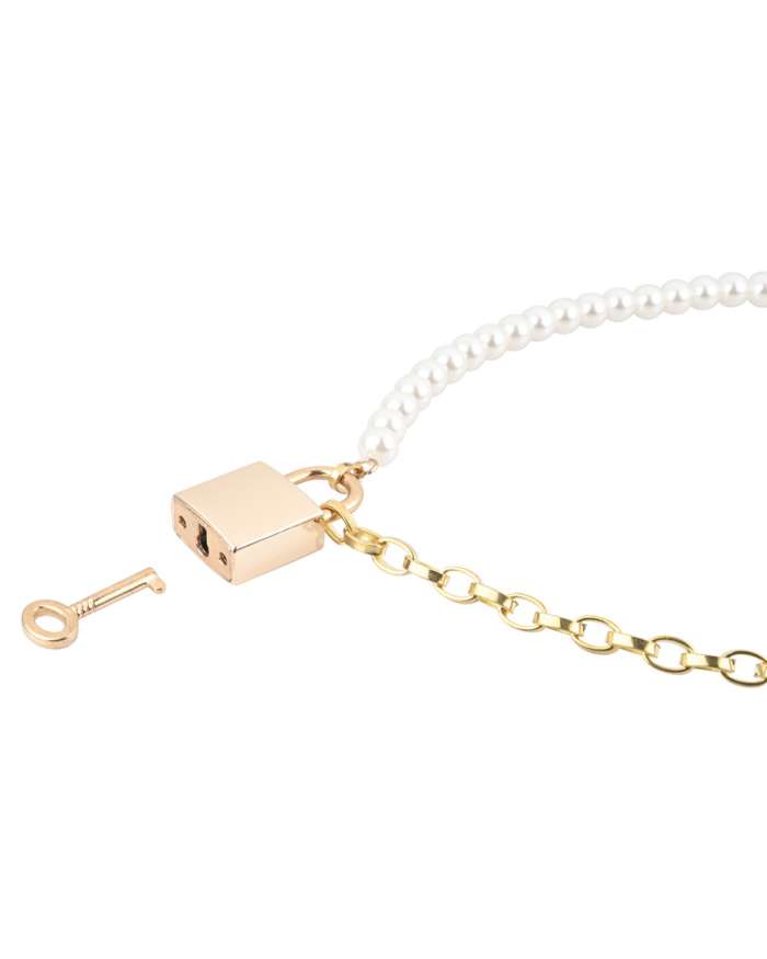 Sex & Mischief Pearl Day Collar