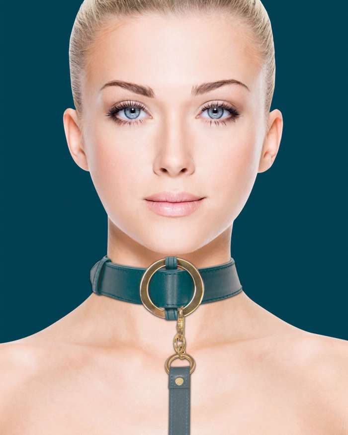 Shots Ouch! Halo Collar with Leash